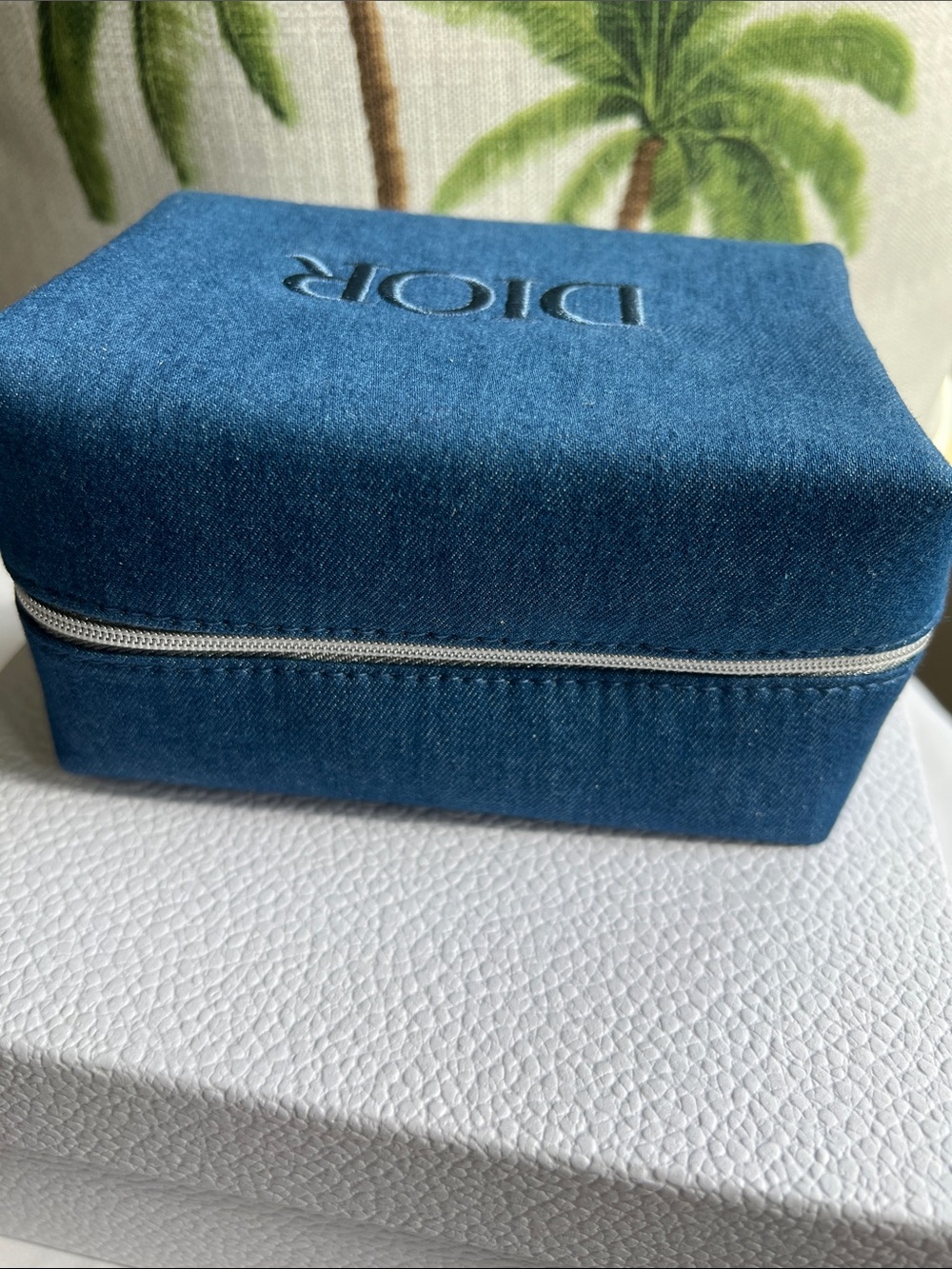New Authentic Dior Denim Embroidered Toiletry Pouch - Blue - Picture 4 of 7